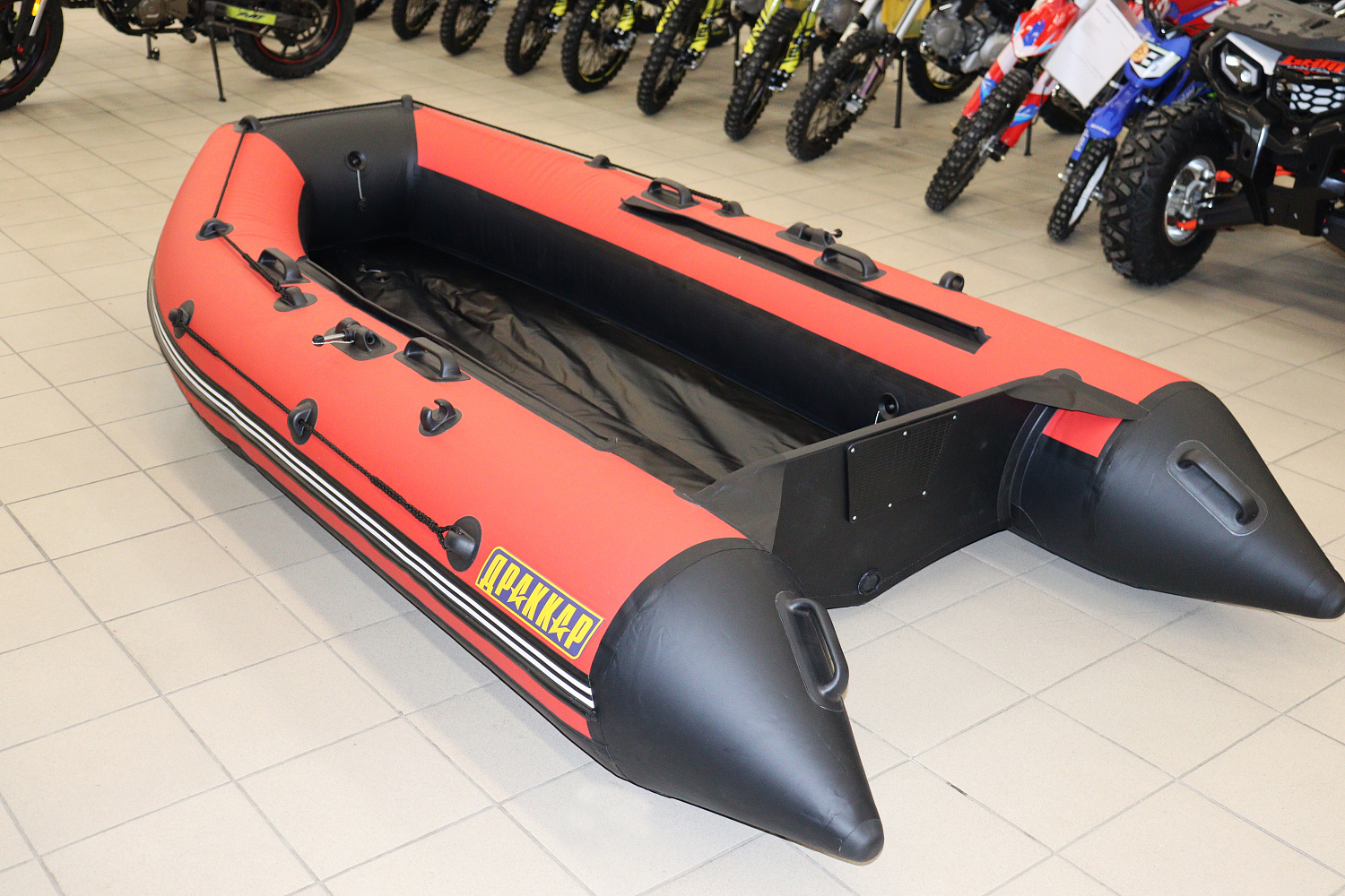 Лодка ДРАККАР 3100 СК HANT