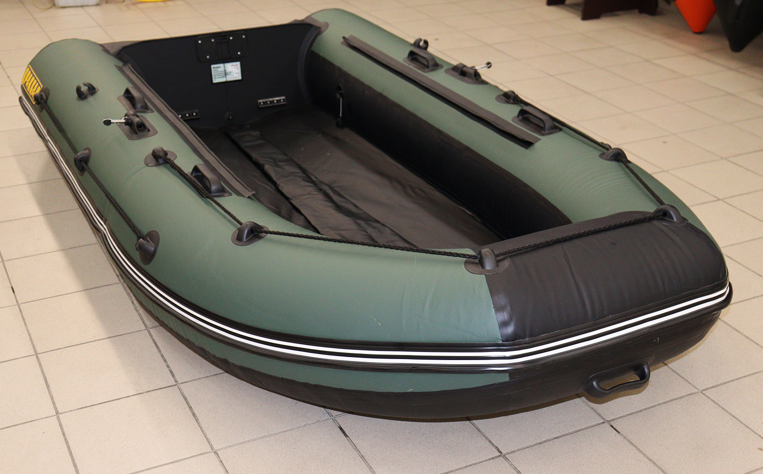 Лодка ДРАККАР 3100 СК HANT